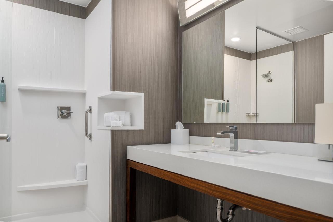 Courtyard By Marriott Houston Northeast Otel Dış mekan fotoğraf